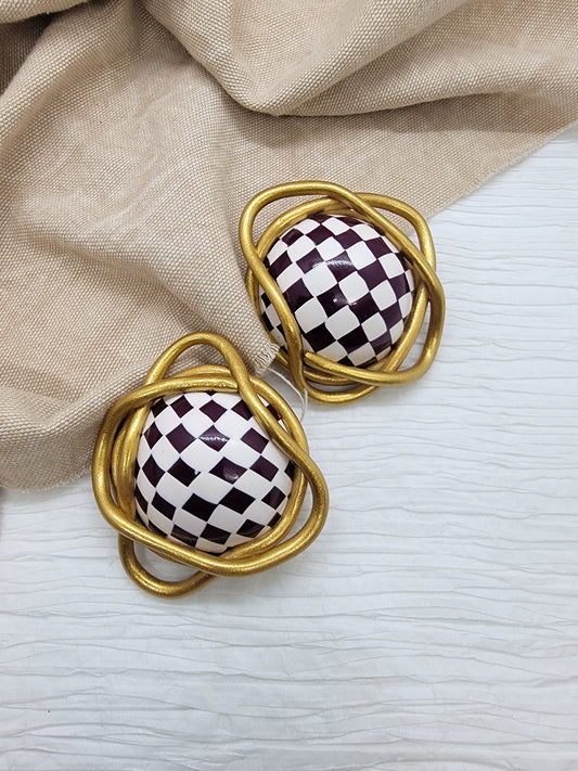 Zuri - Checkers White/Brown