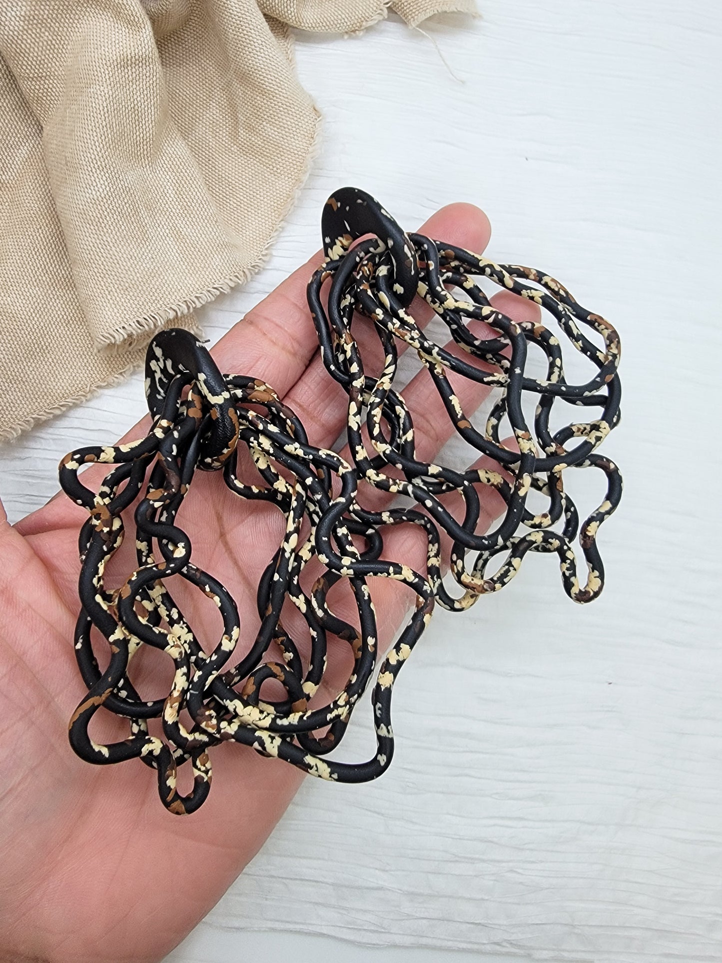 Harmony Links - Black/Tan