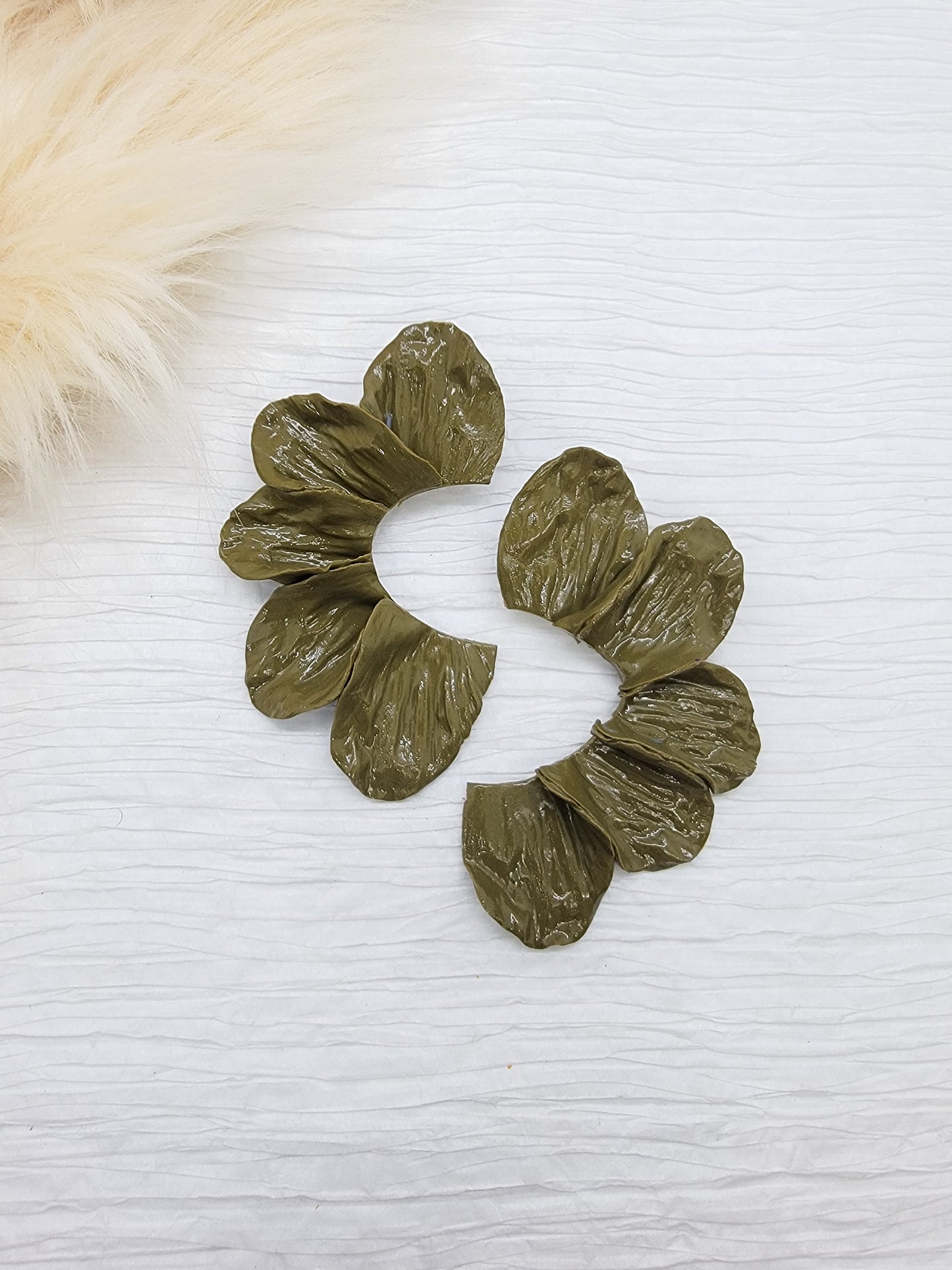 Kris - Olive
