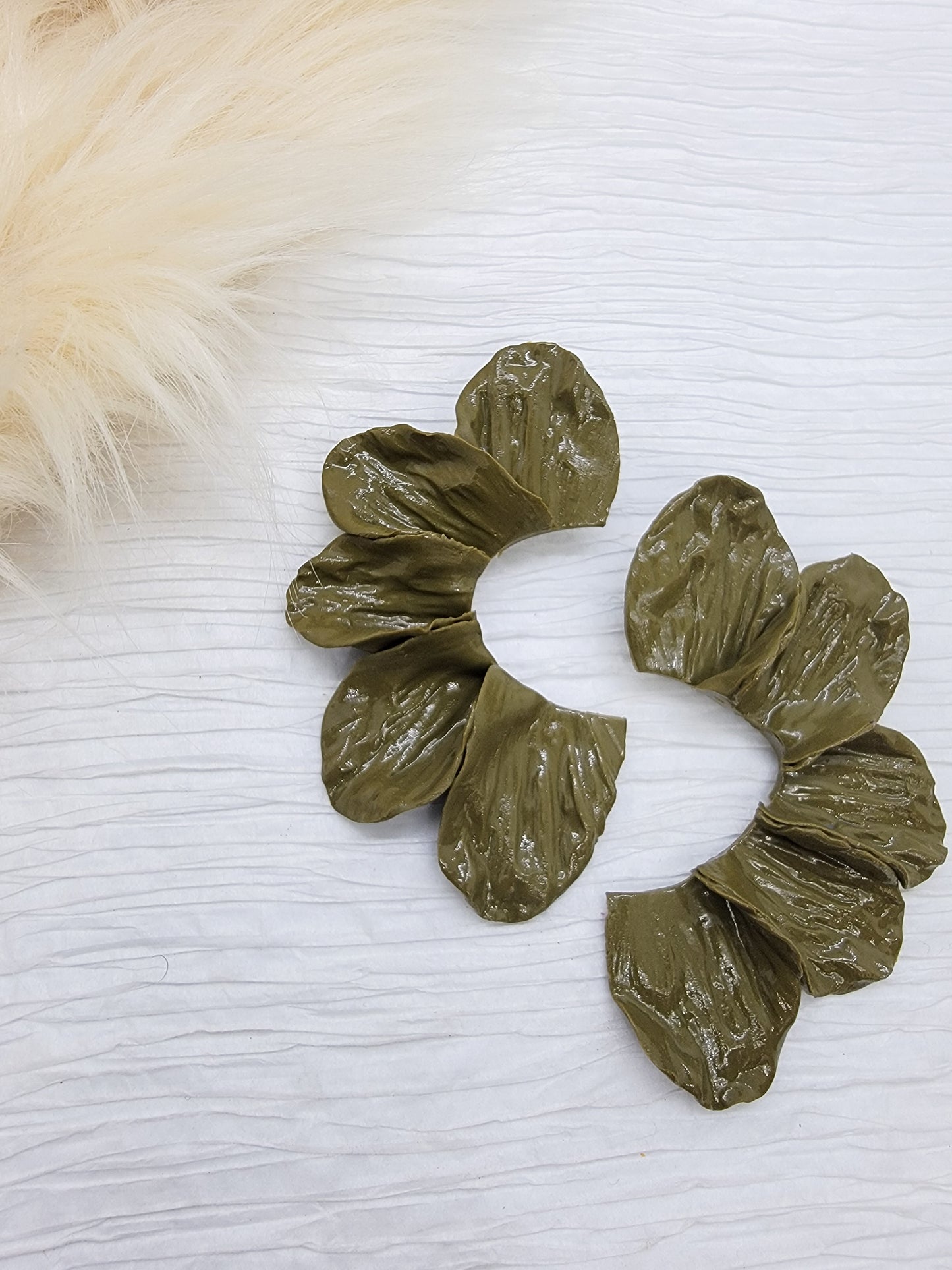 Kris - Olive