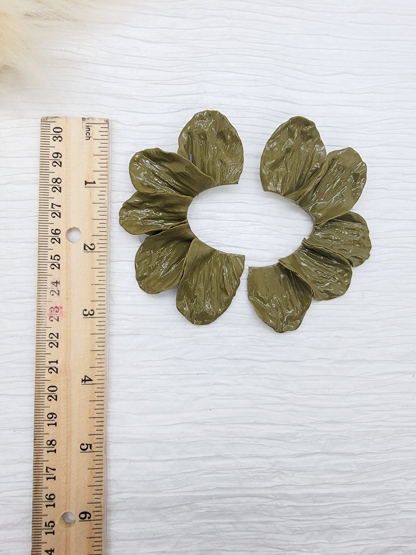 Kris - Olive